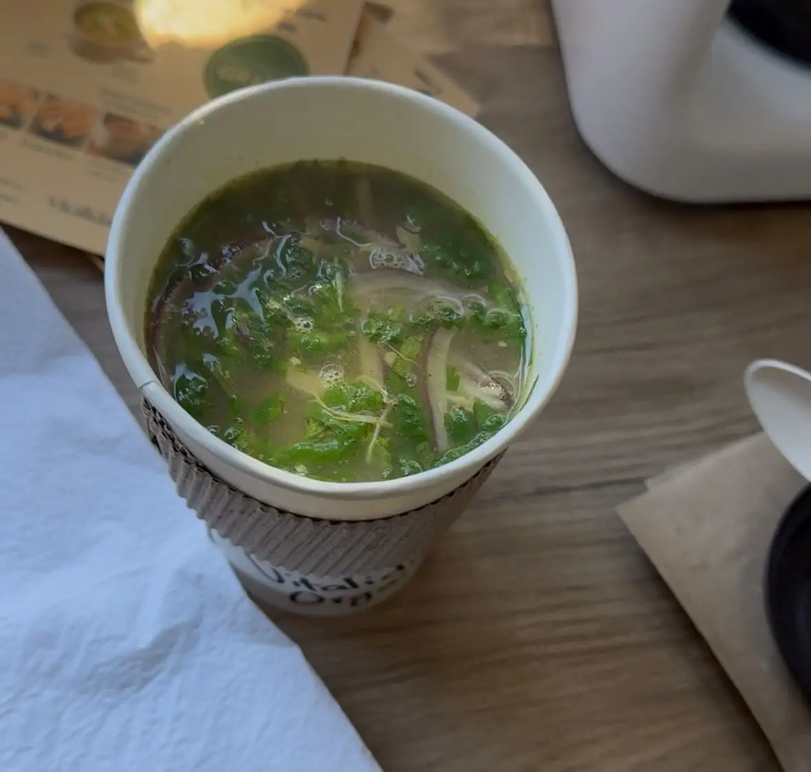 Caldo de huesos orgánico y natural listo para consumir