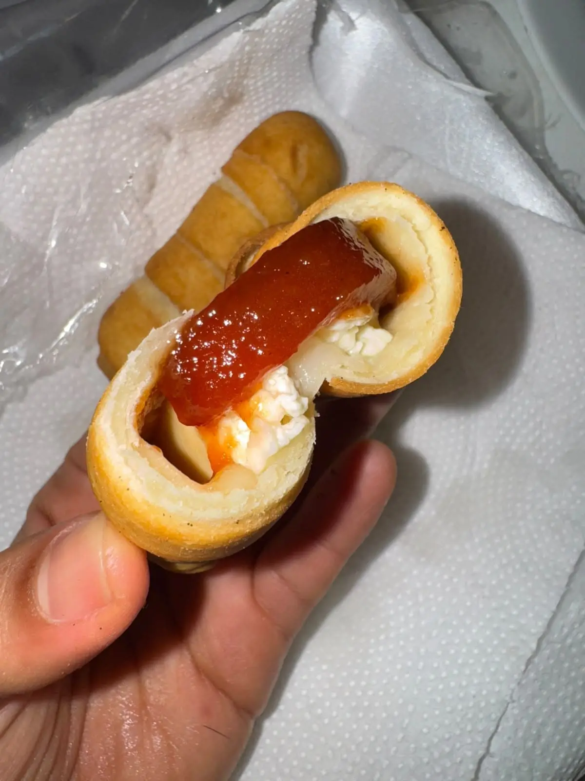 Tequeños rellenos de queso y membrillo dulce